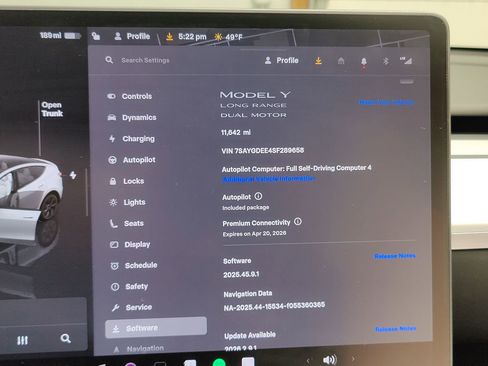 Used 2025 Tesla Model Y Long Range image 35