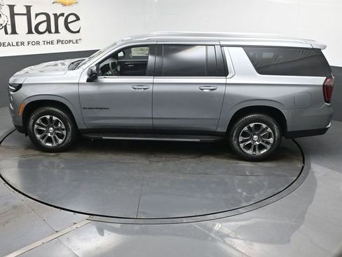 New 2026 Chevrolet Suburban LS w/ LPO, Dark Essentials Package AWD/4WD image 22
