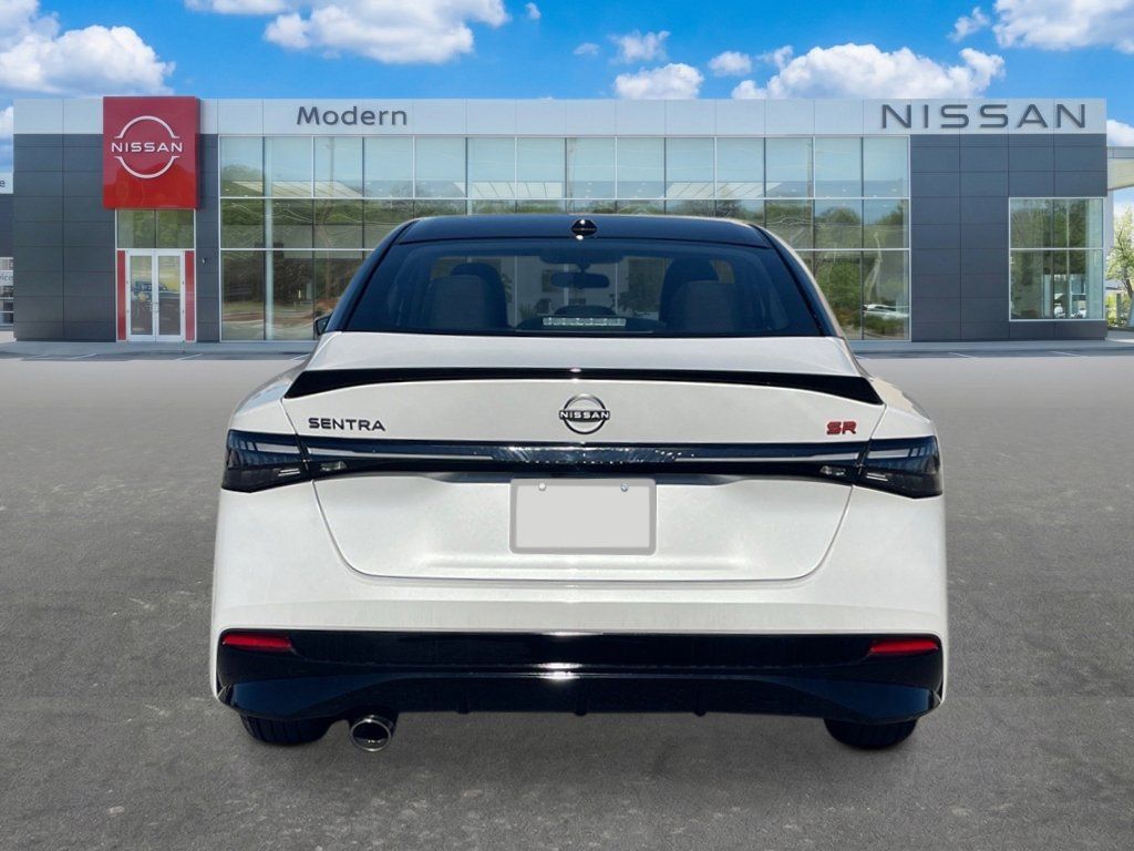 New 2027 Nissan Sentra SR w/ Floor Mat Package FWD image 4