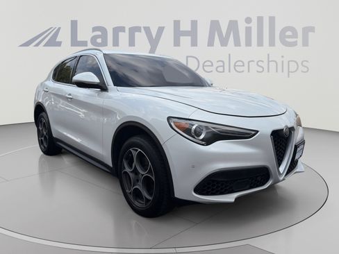 Used 2018 Alfa Romeo Stelvio Ti AWD/4WD image 7