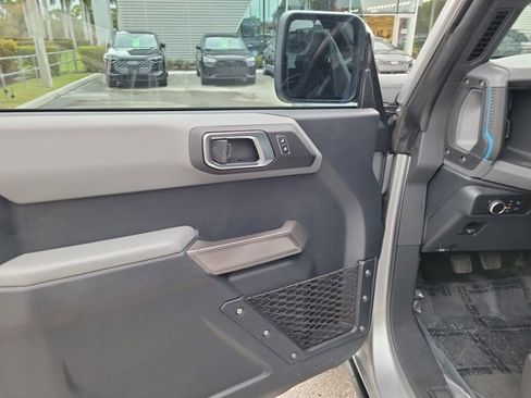 Used 2023 Ford Bronco Black Diamond image 19