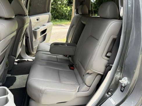 Used 2010 Honda Pilot Touring image 40
