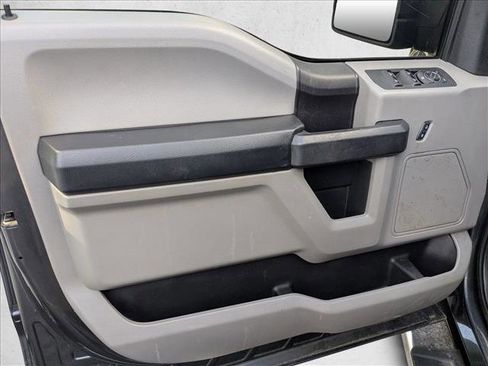 Used 2019 Ford F150 XL w/ Equipment Group 101A Mid AWD/4WD image 12
