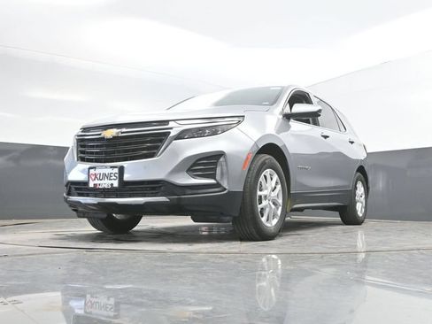 Used 2024 Chevrolet Equinox LT FWD image 46
