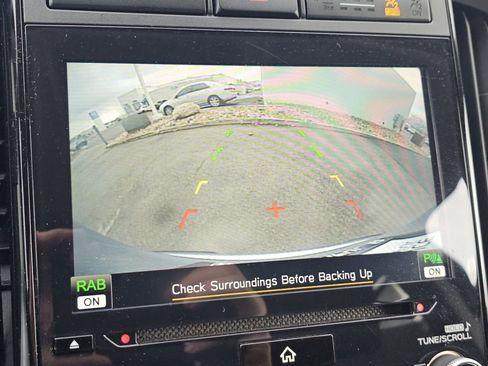 Used 2021 Subaru Ascent Premium w/ Convenience Package image 8