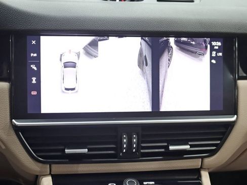 Used 2023 Porsche Cayenne image 21