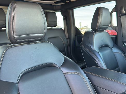Used 2024 Ford Bronco Badlands image 23