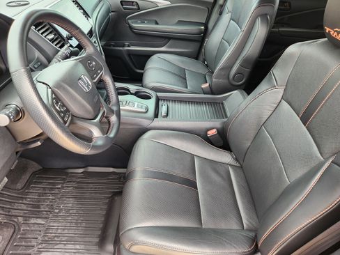 Used 2023 Honda Passport TrailSport image 13