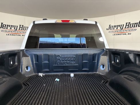 Used 2023 Ford F250 XLT w/ FX4 Off-Road Package image 23