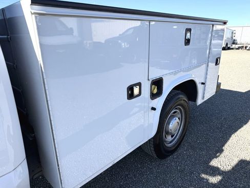 Used 2017 Ford F250 XL w/ Power Equipment Group RWD image 15
