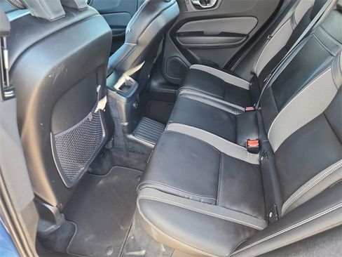 Used 2021 Volvo XC60 T8 R-Design w/ Protection Package Premier image 9