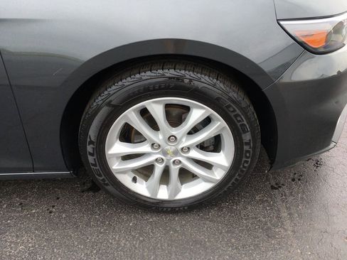 Used 2018 Chevrolet Malibu LT w/ Driver Confidence Package image 26