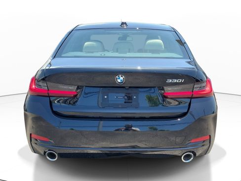 Used 2025 BMW 330i Sedan w/ Premium Package RWD image 5