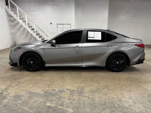 Certified 2025 Toyota Camry SE w/ Convenience Package FWD image 4