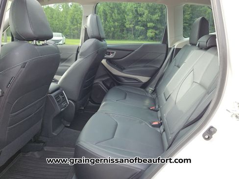 Used 2024 Subaru Forester Limited AWD/4WD image 4