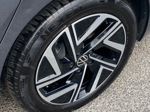 Certified 2023 Volkswagen Jetta SEL FWD image 25