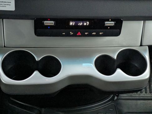 Used 2022 Mercedes-Benz Sprinter 2500 image 22