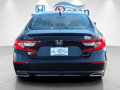 Used 2022 Honda Accord Sport image 4