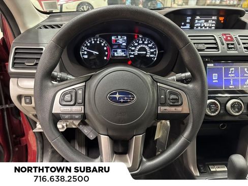 Used 2018 Subaru Forester 2.5i Premium image 2