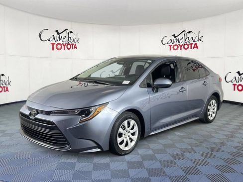 Used 2024 Toyota Corolla LE FWD image 2