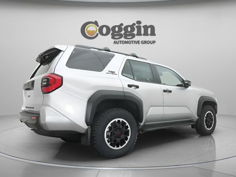 Used 2025 Toyota 4Runner TRD Off-Road Premium image 25