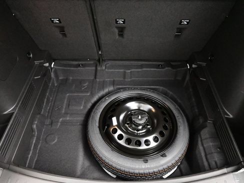 New 2026 Chevrolet TrailBlazer LT w/ Convenience Package FWD image 45