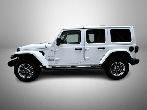Used 2019 Jeep Wrangler Unlimited Sahara AWD/4WD image 8