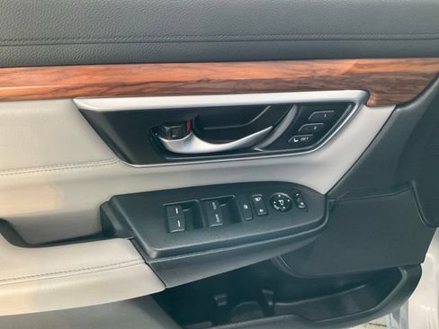 Used 2021 Honda CR-V Touring image 6