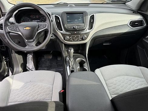 Used 2018 Chevrolet Equinox LS image 10