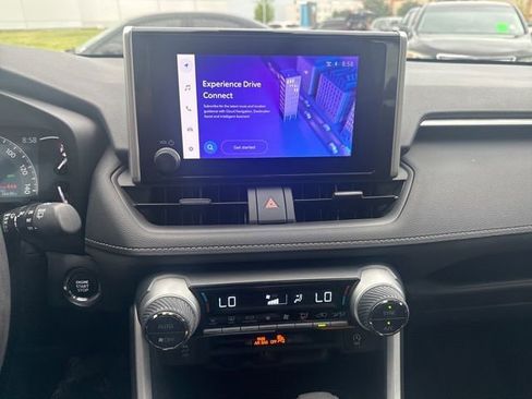 Used 2024 Toyota RAV4 XLE w/ Convenience Package FWD image 13