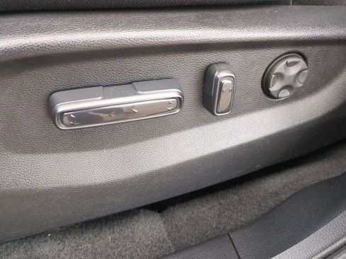 Used 2021 Honda CR-V EX image 16