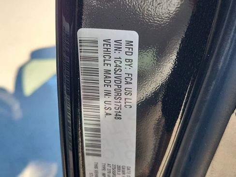 Used 2024 Jeep Wagoneer Series III AWD/4WD image 29