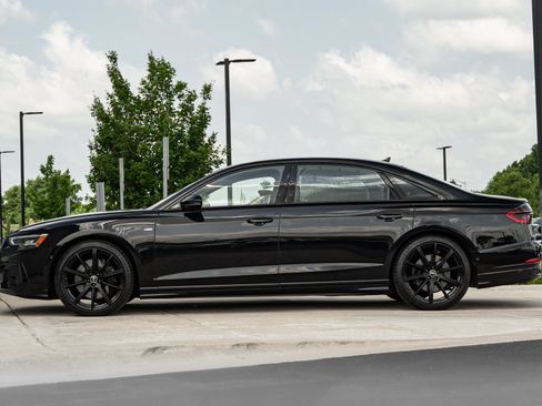 Certified 2022 Audi A8 L 3.0T AWD/4WD image 6