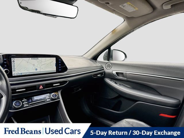 Used 2022 Hyundai Sonata Limited w/ Preferred Accessory Package FWD image 32