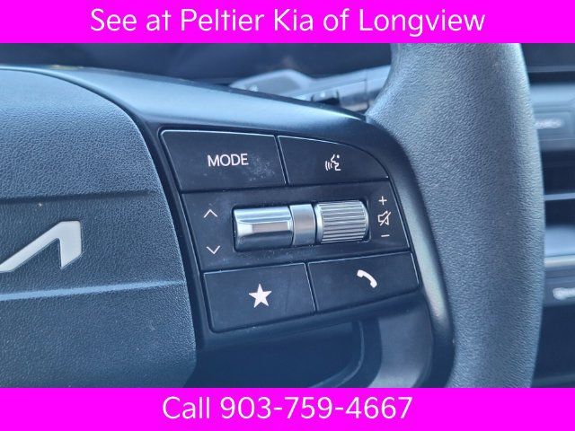 Certified 2025 Kia K4 FWD image 26