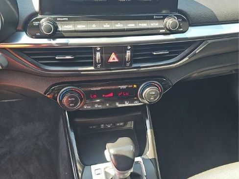 Used 2019 Kia Forte S FWD image 6