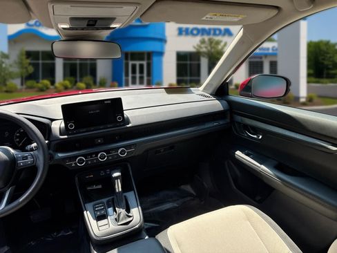 Used 2025 Honda CR-V EX image 32