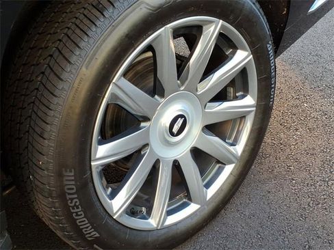 Certified 2023 Cadillac Escalade Premium Luxury Platinum image 9