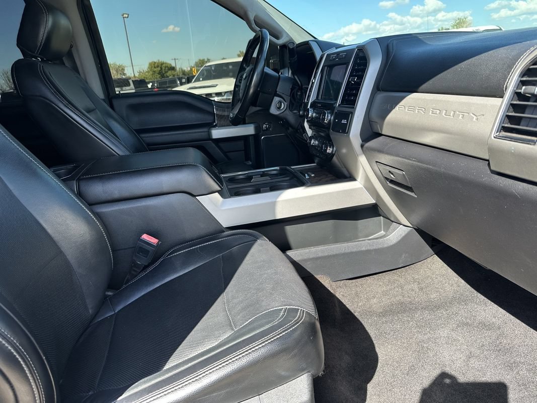 Used 2018 Ford F250 Lariat w/ Lariat Value Package AWD/4WD image 17