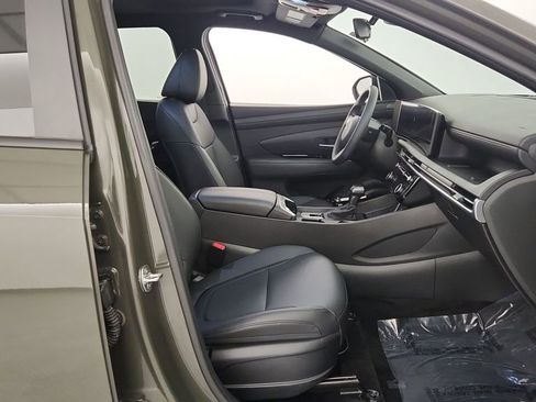 Used 2025 Hyundai Santa Cruz SEL image 32