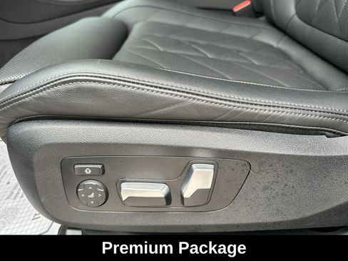 Used 2024 BMW X5 xDrive40i w/ M Sport Package image 17
