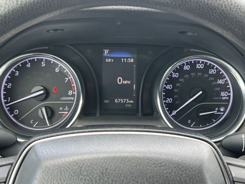 Used 2019 Toyota Camry LE w/ Convenience Package image 19