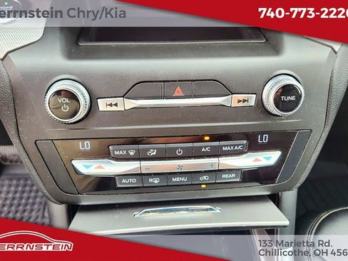 Used 2020 Ford Explorer XLT w/ Equipment Group 202A AWD/4WD image 15