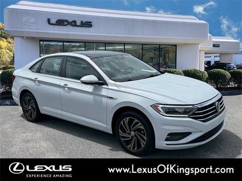 Used 2019 Volkswagen Jetta SEL Premium image 7