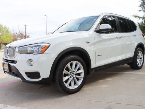 Used 2016 BMW X3 xDrive28i image 3