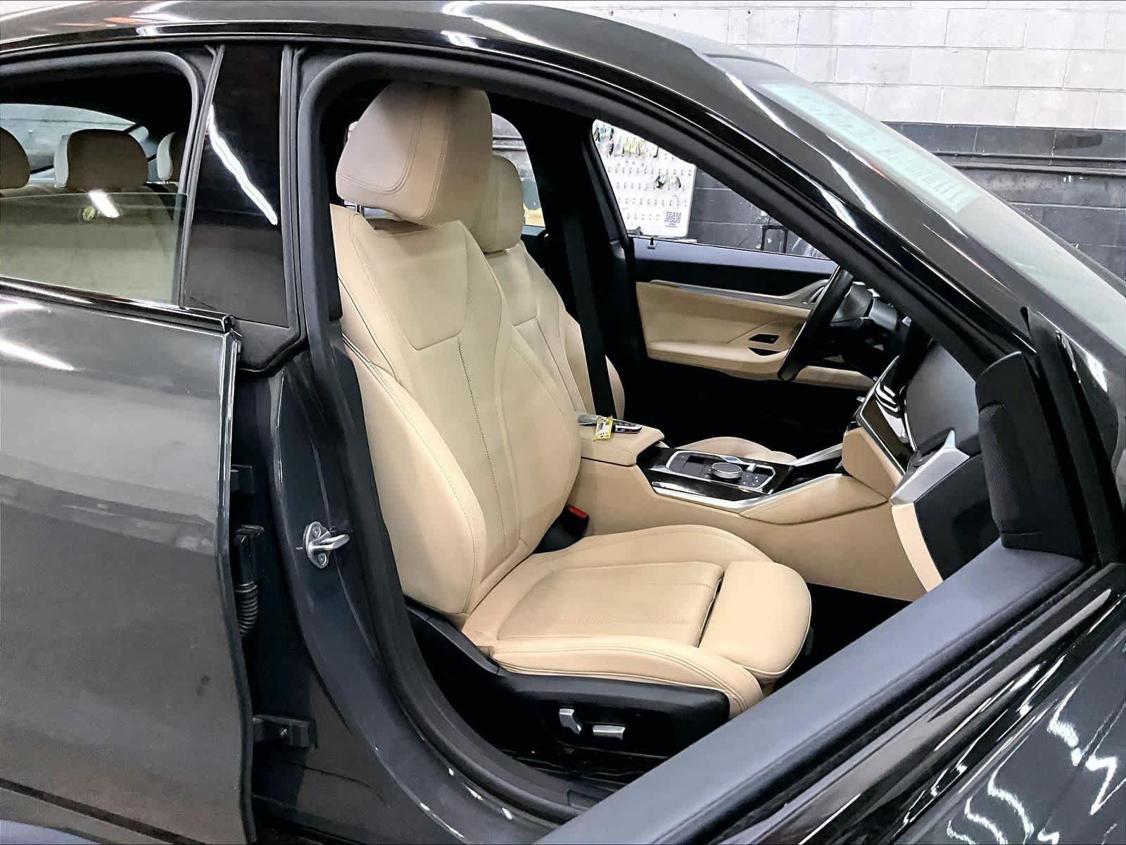 Used 2023 BMW i4 eDrive40 w/ M Sport Package RWD image 10