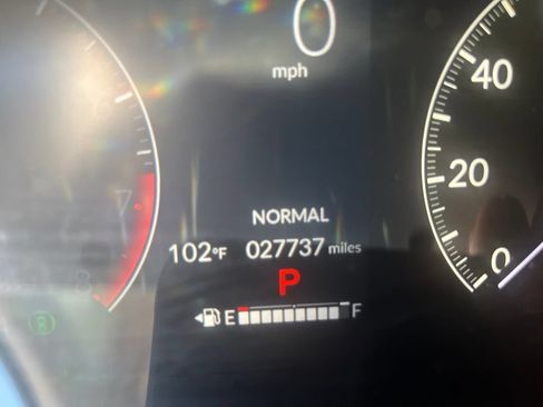 Used 2024 Honda HR-V EX-L image 5