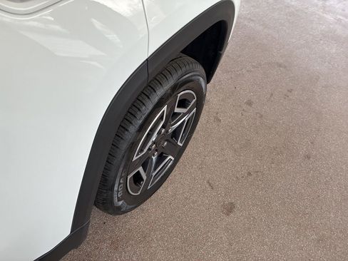 New 2026 Jeep Cherokee Laredo AWD/4WD image 5