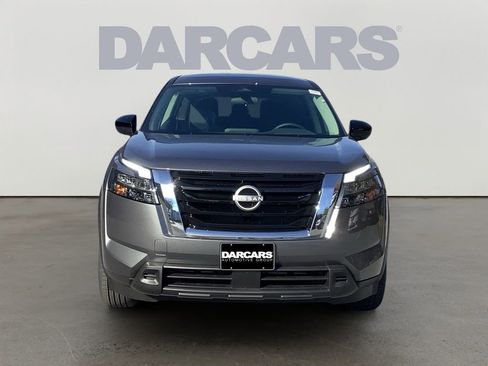 New 2025 Nissan Pathfinder S image 2