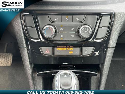 Used 2022 Buick Encore Preferred w/ Safety Package image 11